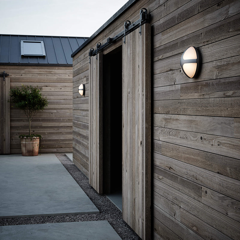 Stylowy Kinkiet Zewnętrzny z Geometrycznym Akcentem