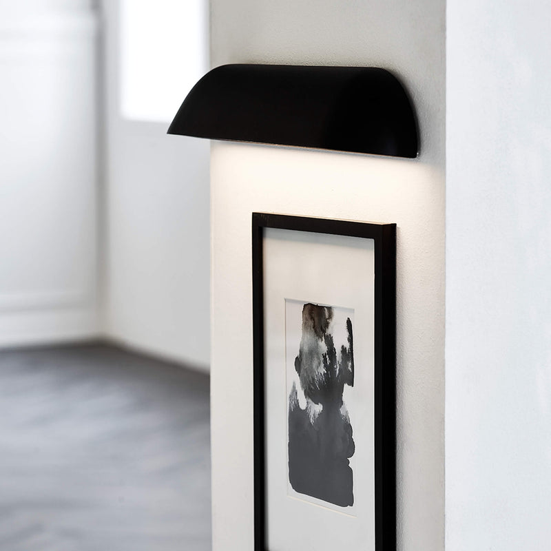 Czarna Lampa Ścienna LED - Idealna do Zewnętrz i Wnętrz