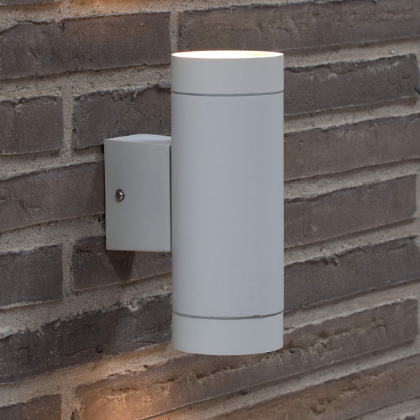 Lampa zewnętrzna z podwójnym kierunkiem światła