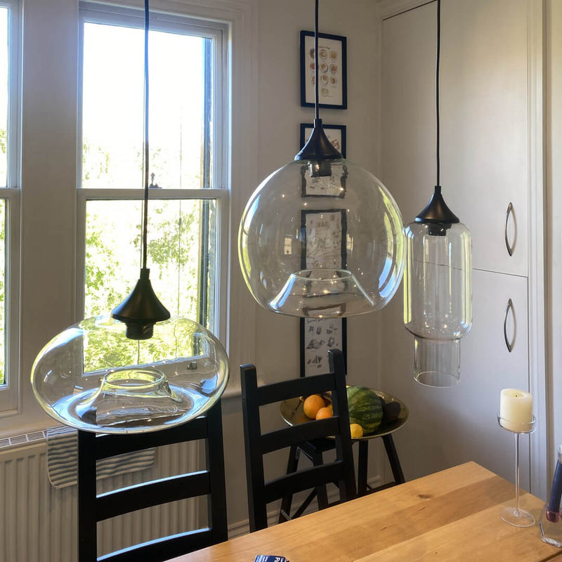 Lampa Wisząca ze Szklanymi Kloszami Liniowy Design