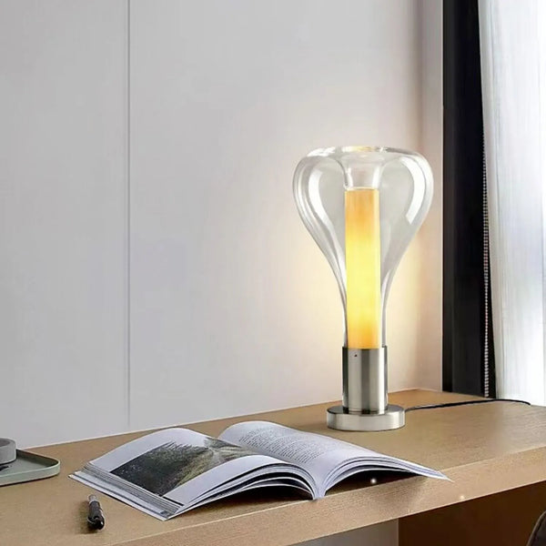Artystyczna lampa stołowa, która uspokaja