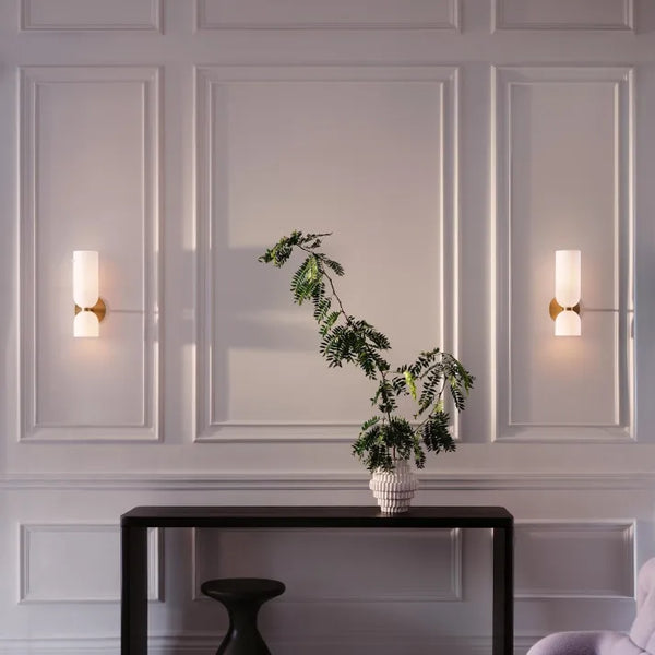 Szklana Lampa Ścienna z Technologią LED Połączenie Elegancji i Funkcjonalności