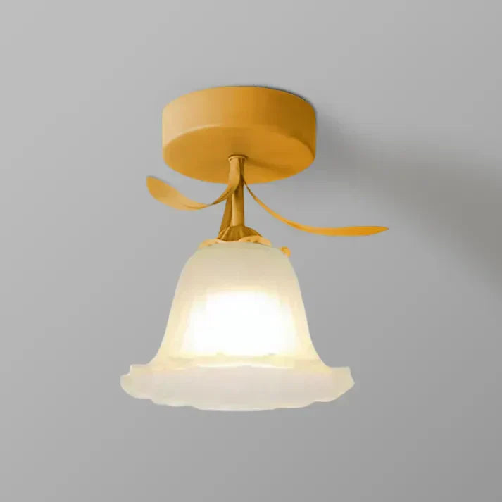 Mini Lampa Wisząca z Florystycznym Motywem Klasyczna Elegancja w Nowoczesnej Formie